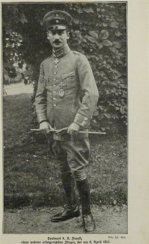 1917 - alter Druck - Leutnant d. R. Frankl, einer unserer erfolgreichsten Flieger, fiel am 8. April 1917